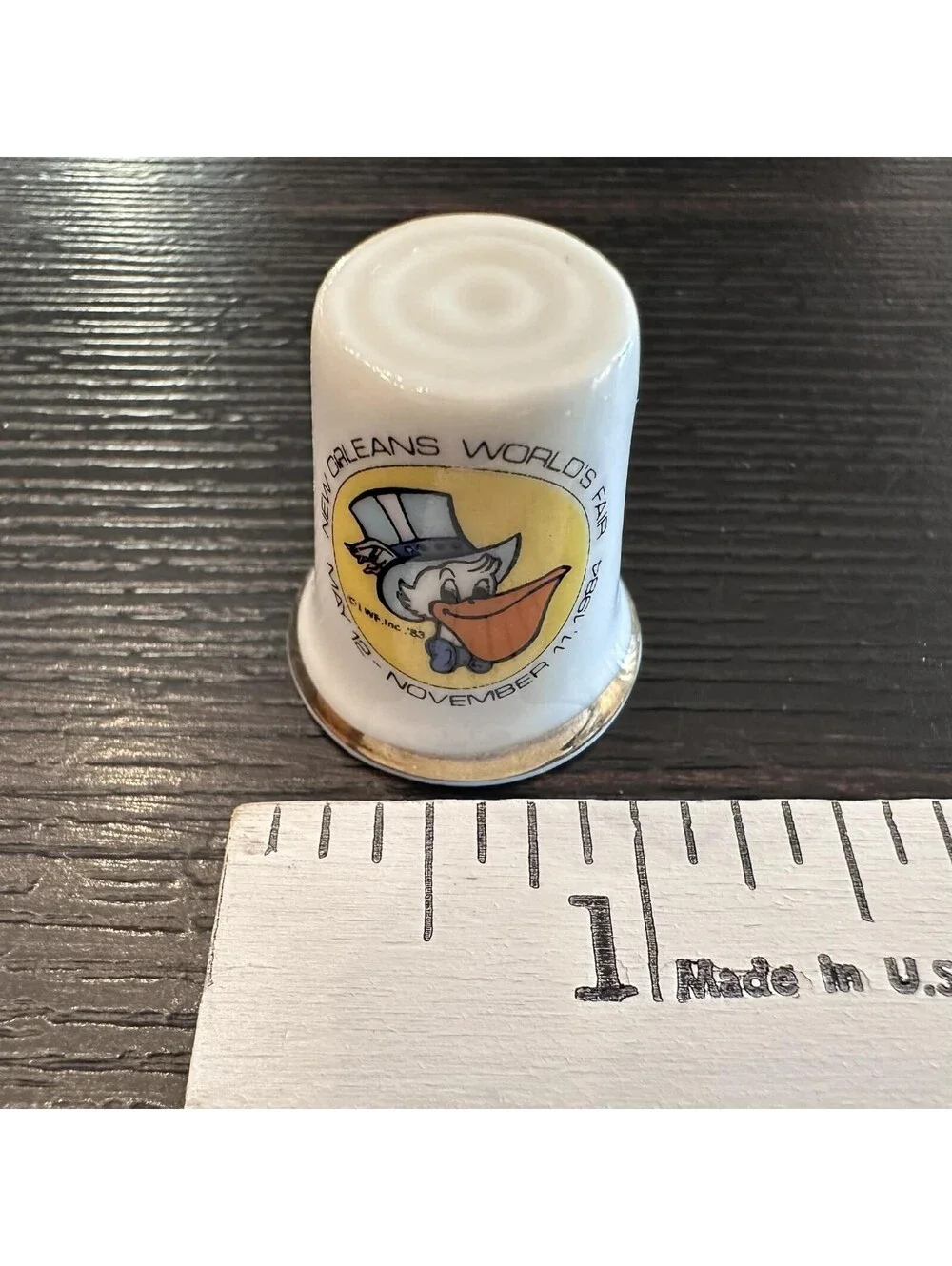 Vintage 1984 New Orleans World's Fair Duck Souvenir Thimble Gold Trim EUC